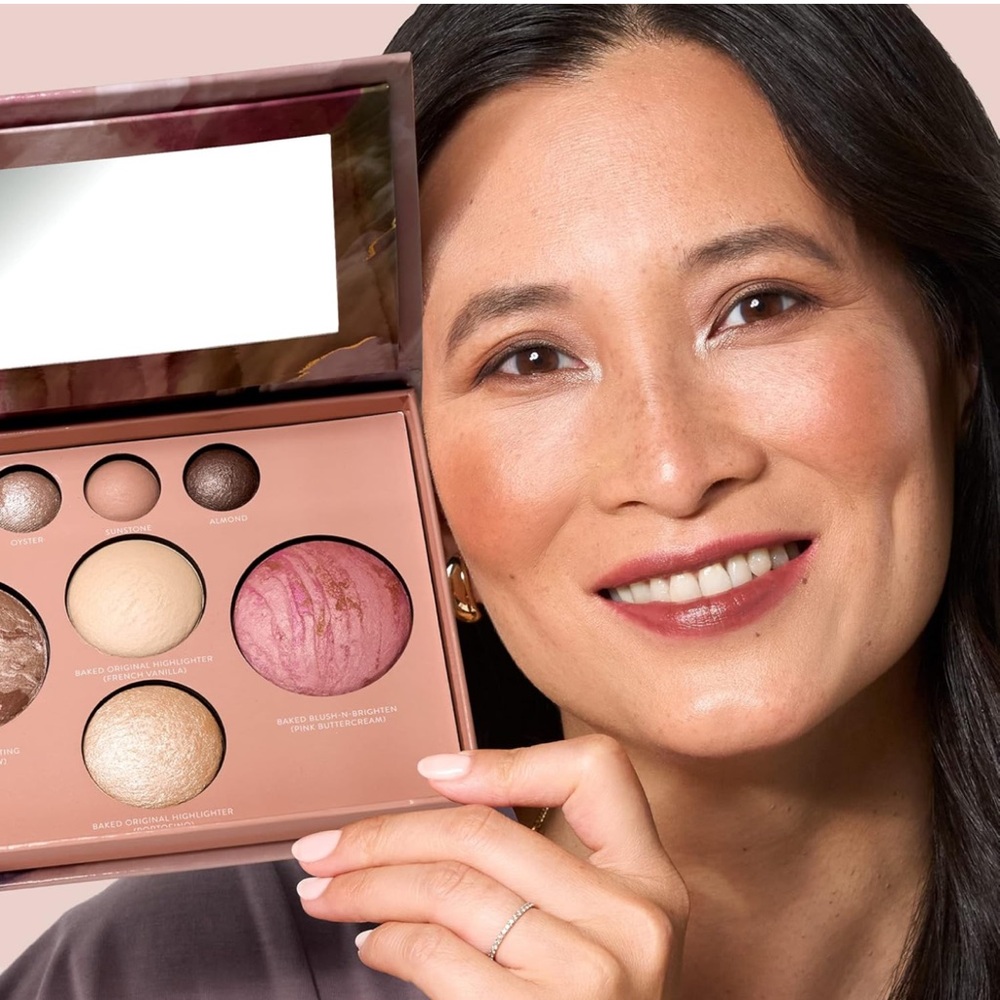 NWT Laura Geller baked full face basics palette - Picture 8 of 11